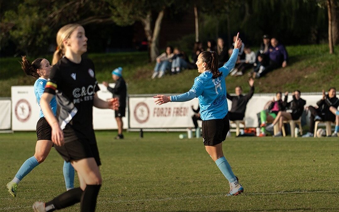 WOMEN BEAT FREO TO GO TOP